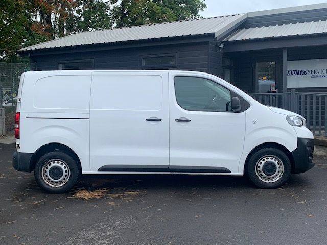 2020 Peugeot Expert 1400 2.0 BlueHDi 120 Professional Van