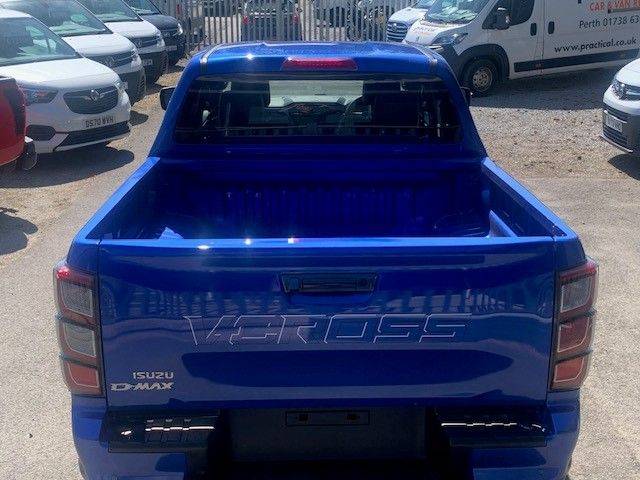 2025 Isuzu D-max 1.9 V-Cross Automatic