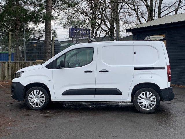 2021 Peugeot Partner 1000 1.5 BlueHDi 100 Professional Premium Van