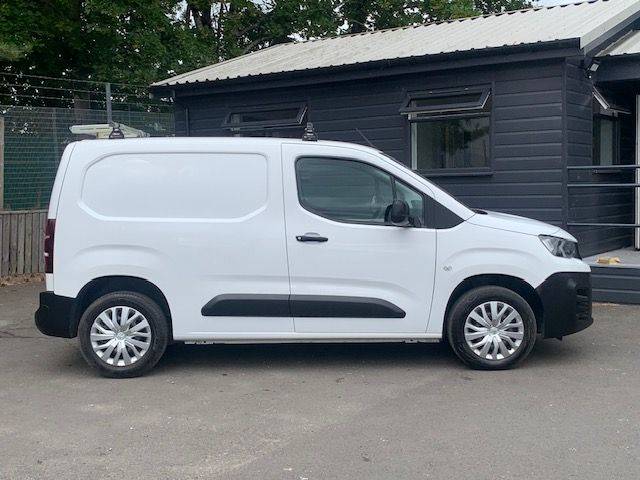 2021 Peugeot Partner 1000 1.5 BlueHDi 100 Professional Premium Van