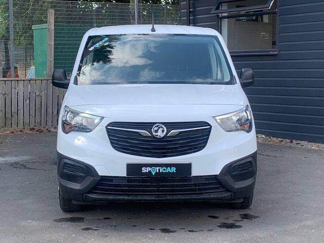 2021 Vauxhall Combo Cargo 2300 1.5 Turbo D 100ps H1 Dynamic Van